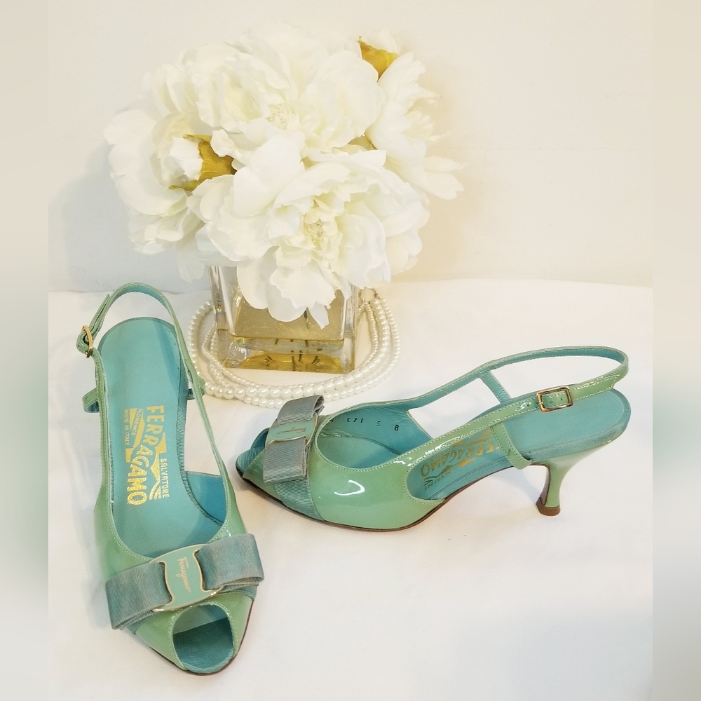 Salvatore Ferragamo Vintage Mint Green Peep Toe Bow Slingback Heels - Picture 2 of 15